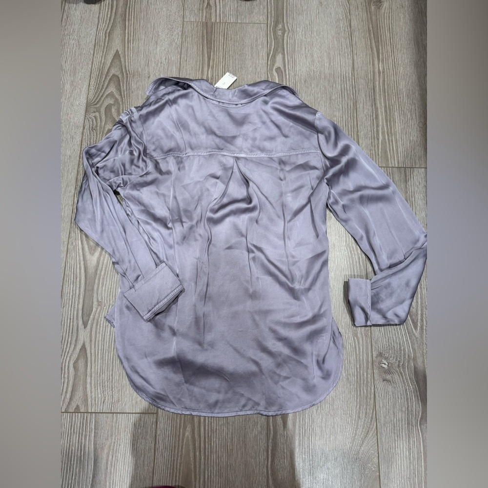 Anthropologie Cloth & Stone Soft Lavender Satin Top - Picture 6 of 6
